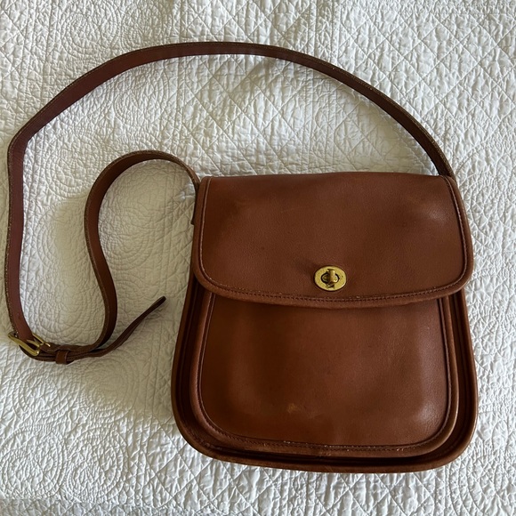 Coach Handbags - COACH Vintage Brown Leather Crossbody